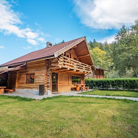 Resort 7 Crai - Cabana Baciu Зернешті Екстер'єр фото