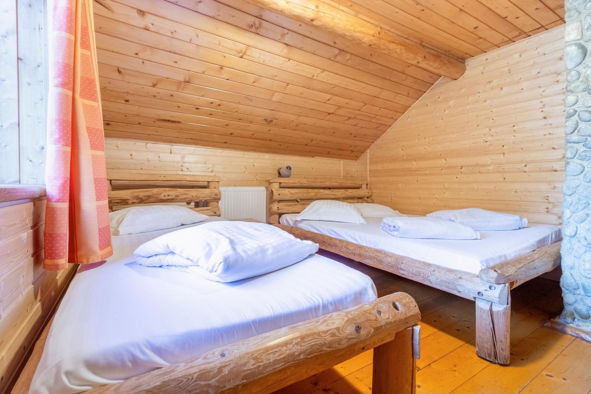 Resort 7 Crai - Cabana Baciu Зернешті Екстер'єр фото